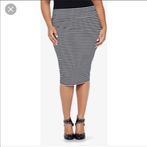 Torrid striped fold over skirt